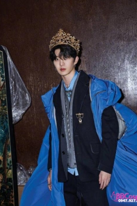 Vương Miện Vàng Đính Kim Cương Thời Trang Loại Cao 16Cm