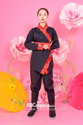 Nữ Hiệp Khách Đen Viền Đỏ