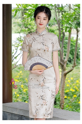 Sườn Xám Hiện Đại Nền Hoa Chi Tử - Màu Kem