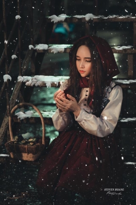 Trang Phục Cô Bé Bán Diêm - Váy Đỏ