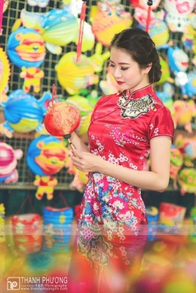 Sườn Xám Đỏ Trung Thu