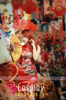 Sườn Xám Phi Đỏ Ngắn Xẻ